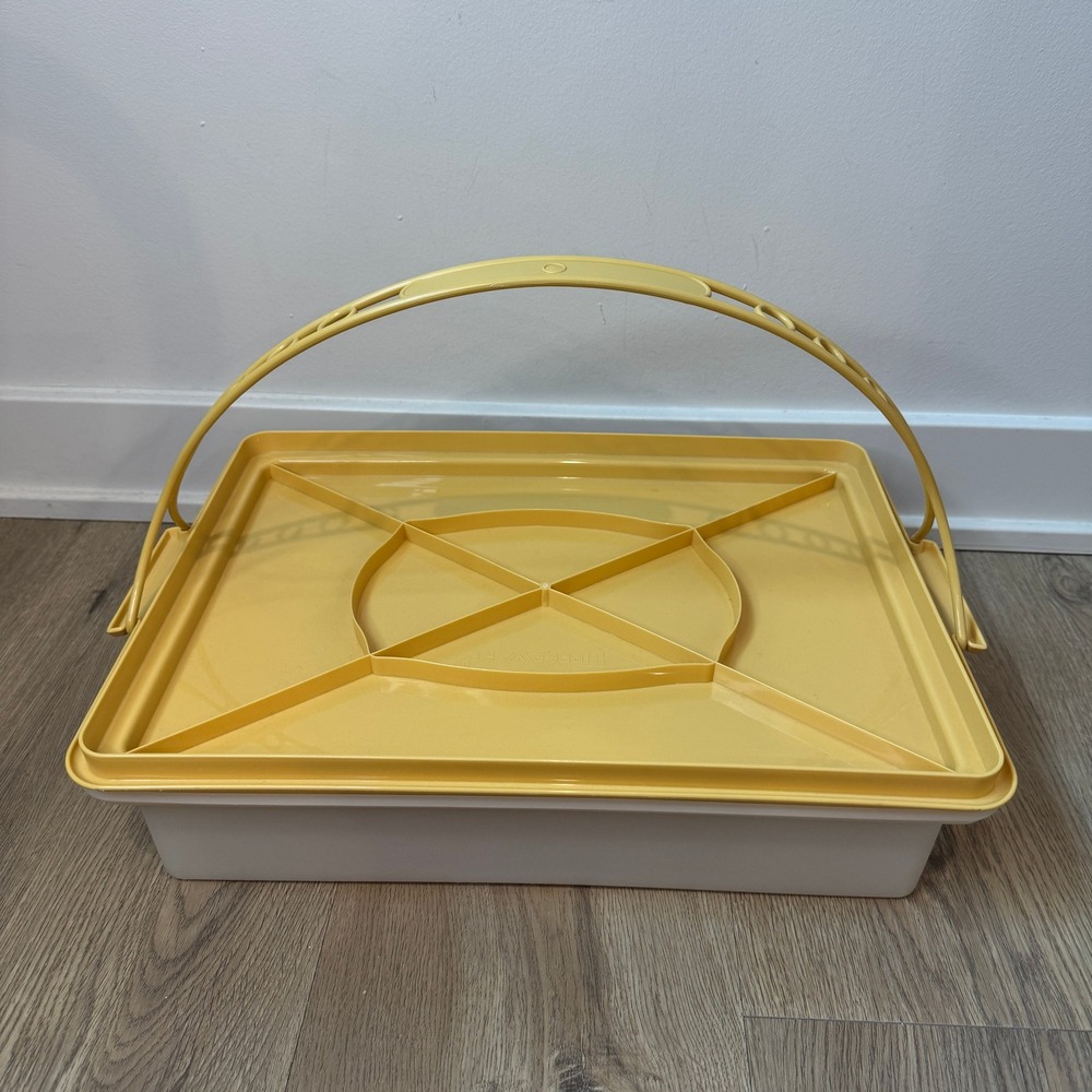 Vintage Tupperware 3 Piece Harvest Gold Rectangle Sheet Cake Carrier with Handle